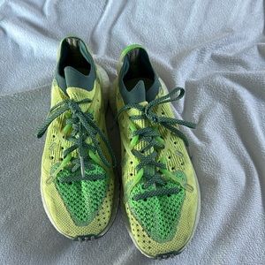 Adidas 4D fusio running sneaker worn a few times.